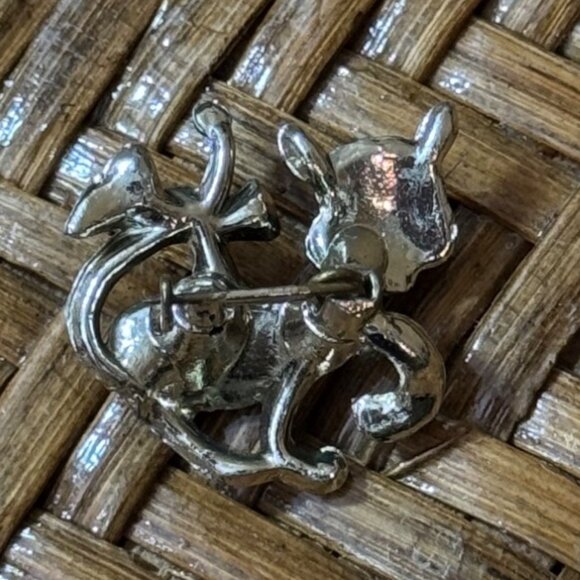 Vintage Silver Tone Black Enamel Cat Brooch With Bow - Picture 3 of 4